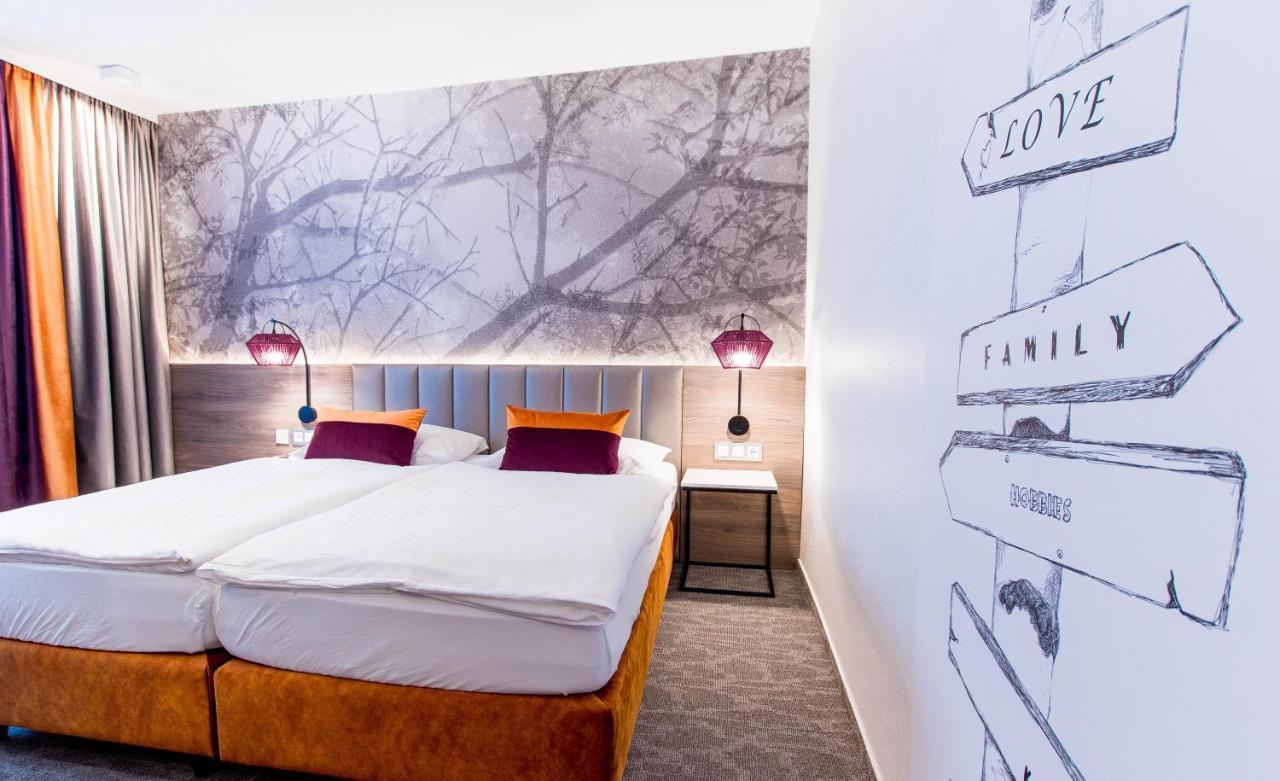 Hotel Boehler Бьоблинген Екстериор снимка
