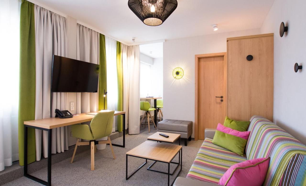 Hotel Boehler Бьоблинген Екстериор снимка