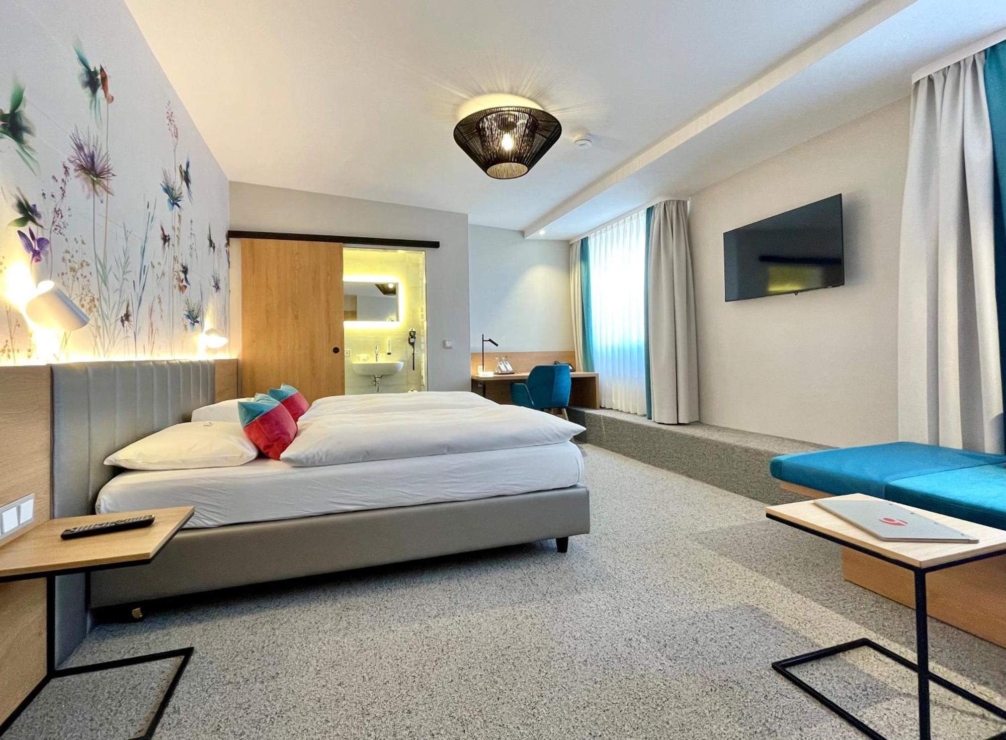 Hotel Boehler Бьоблинген Екстериор снимка