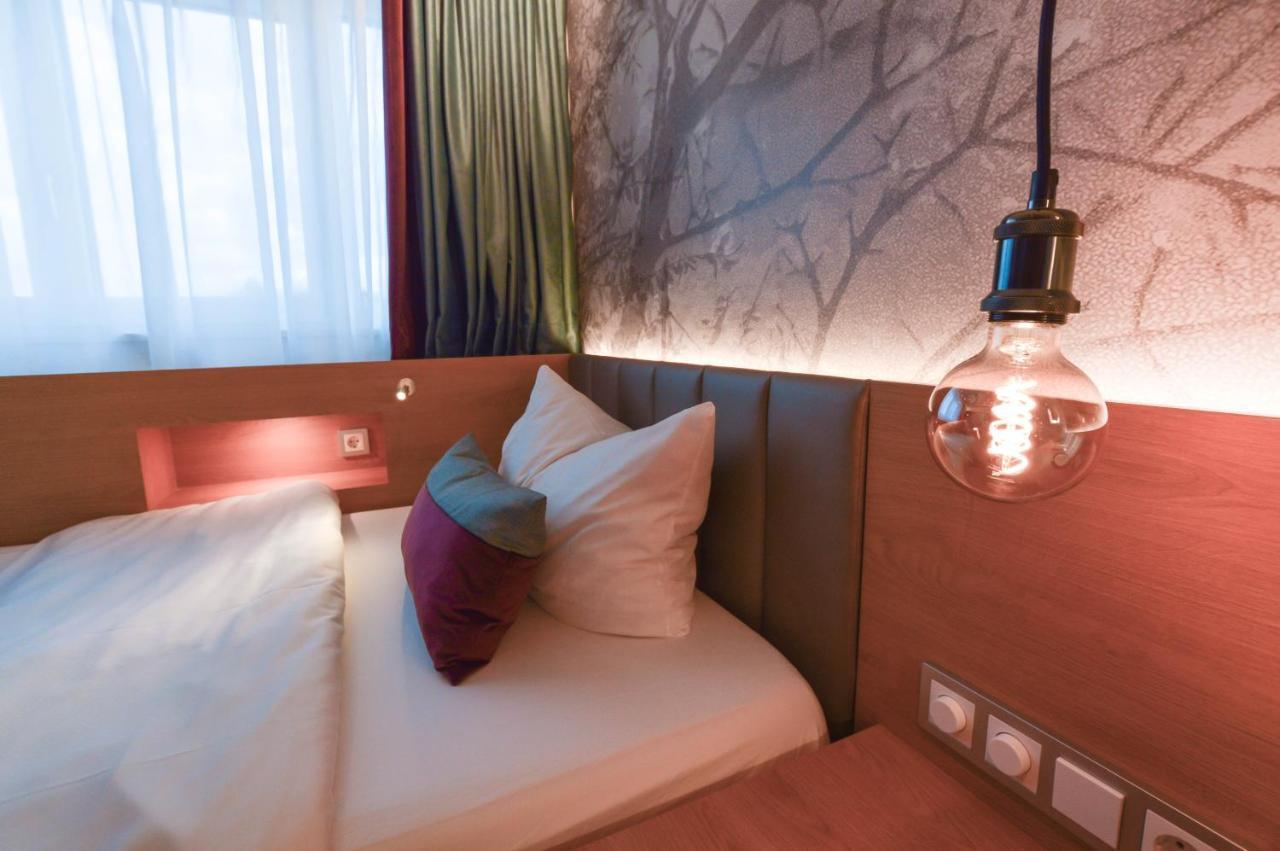 Hotel Boehler Бьоблинген Екстериор снимка